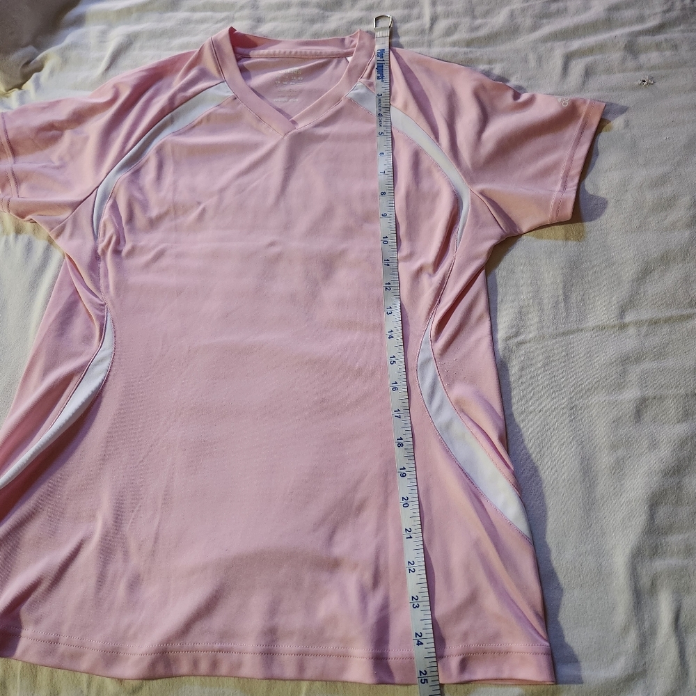 Adidas athletic shirt.  Size L.  Excellent condition. - Picture 6 of 7